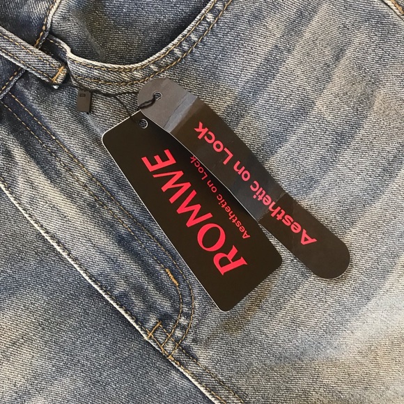 ROMWE NWOT Wide Leg High Rise Distressed Star themed Bermuda Shorts - Picture 7 of 8